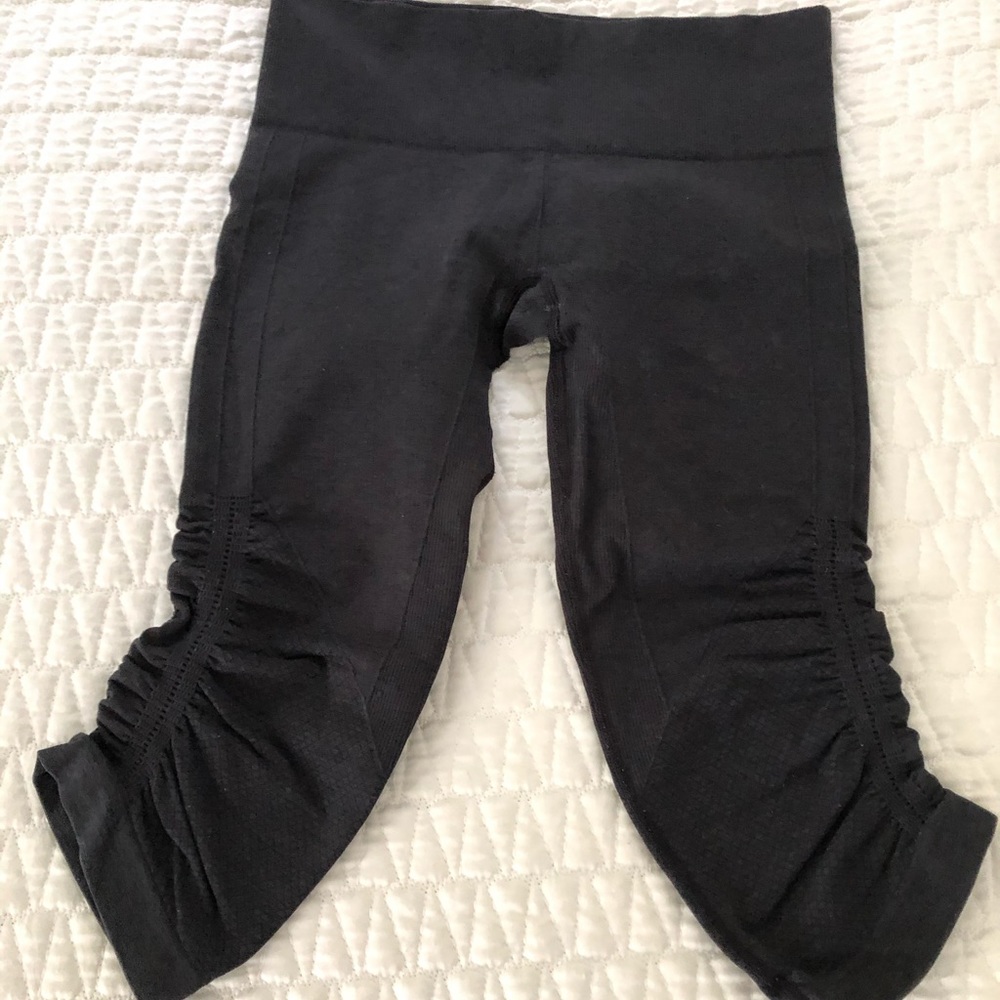 Lululemon cropped leggings